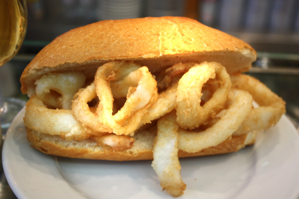 Bocadillo de calamares