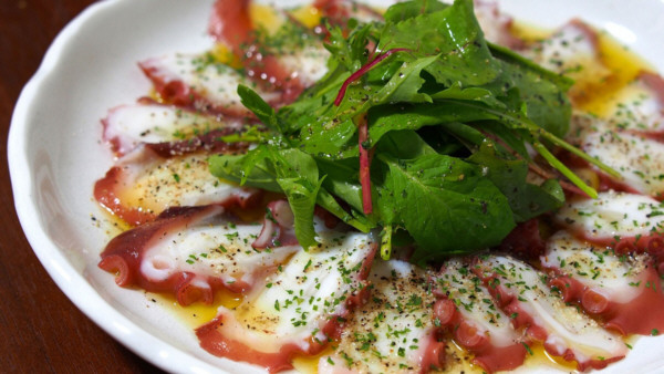 Ensalada de carpaccio de pulpo