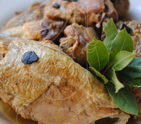 Receta de pintada de las Landas en salsa de almendras