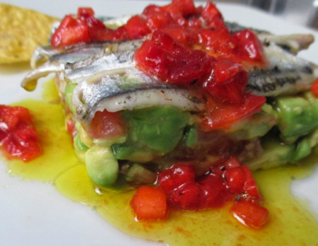 Ensalada de boquerones en vinagre